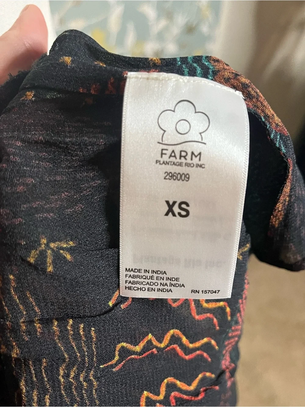 Farm Rio Blouse - Size XS - Picture 10 of 11